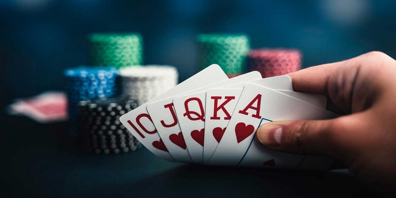 Luật chơi Poker đơn giản trên sàn cược trực tuyến
