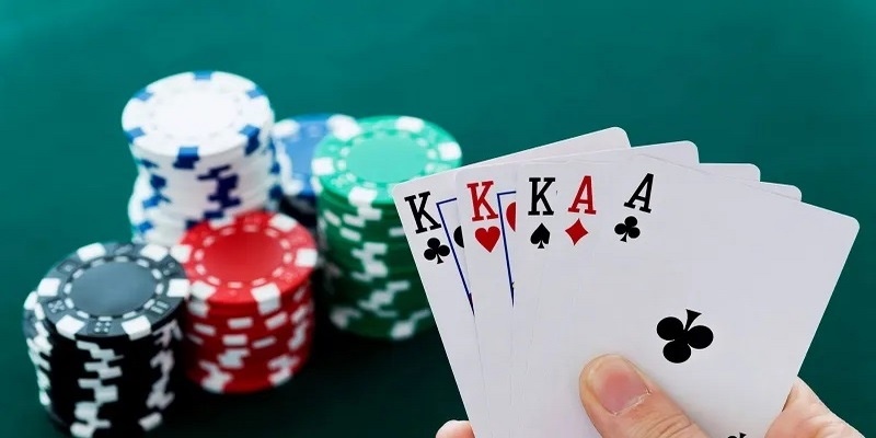 Những thông tin cần biết về cù lũ Poker